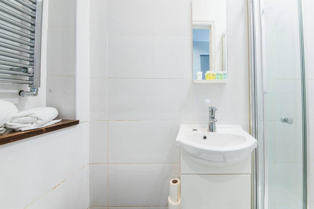 3Beds / 3Baths Close To Portobello Road Londres Exterior foto